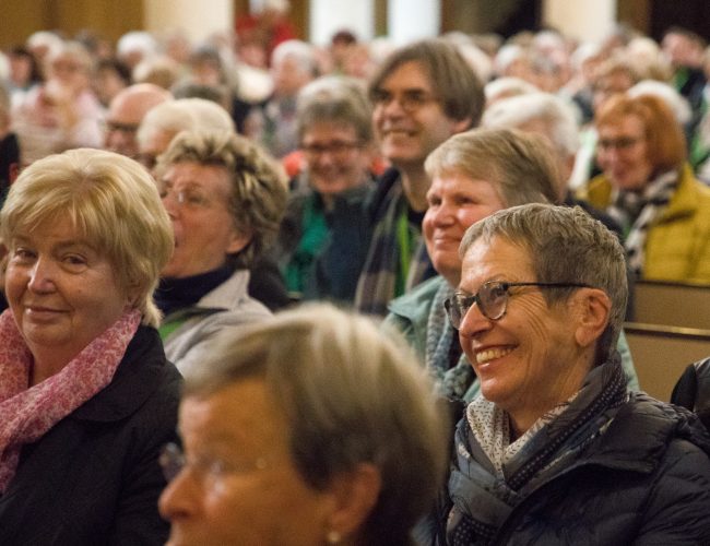 Evangelische Kranken- und Alten-Hilfe e.V. - Grüne Damen und Herren - 50 Jahre Grüne Damen und Herren im Dienst für andere