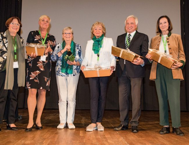 Evangelische Kranken- und Alten-Hilfe e.V. - Grüne Damen und Herren - 50 Jahre Grüne Damen und Herren im Dienst für andere