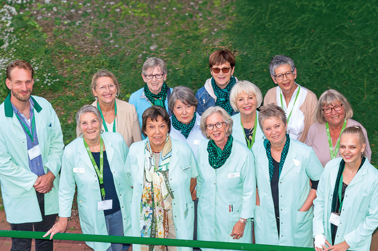 Grüne Plüsch-Haarspange Für Damen & Herren – Große Schleife Als Weihnachts- Oder Party-Accessoire
